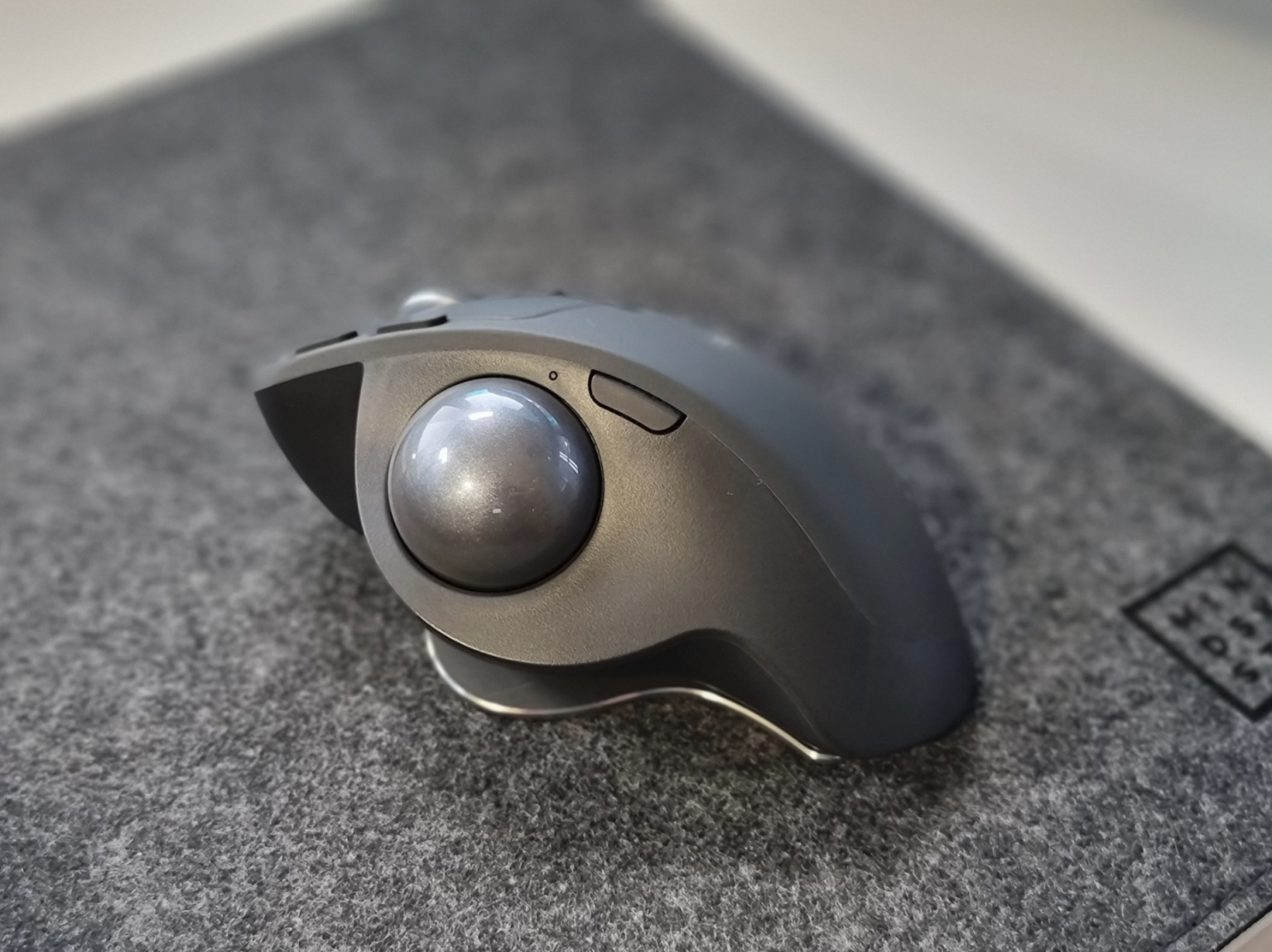 Review: Wrist-friendly work with the Logitech MX Ergo trackball mouse