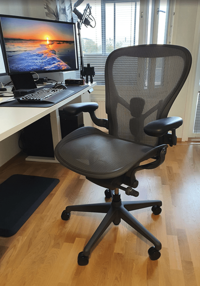 Insights: First week with the Miller Aeron chair